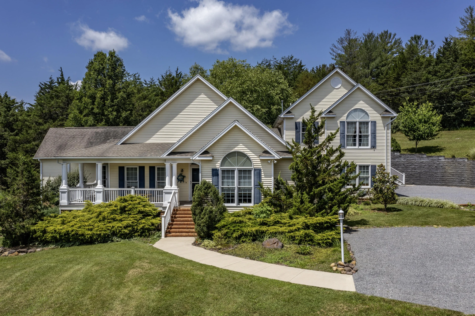 1152 Collierstown Rd - Photo 3