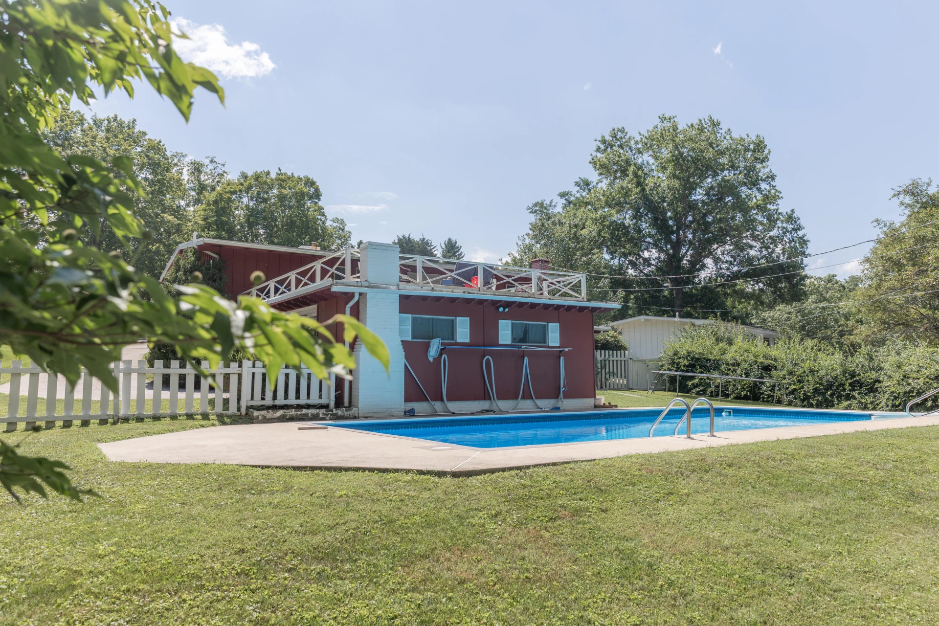 94 Meadowview Dr - Photo 4