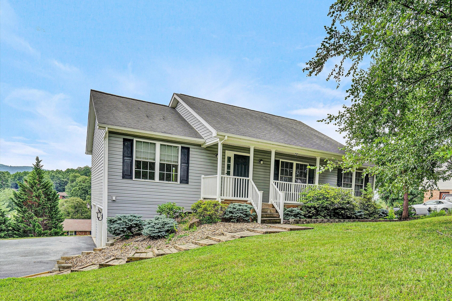 65 Timberline Dr - Photo 2