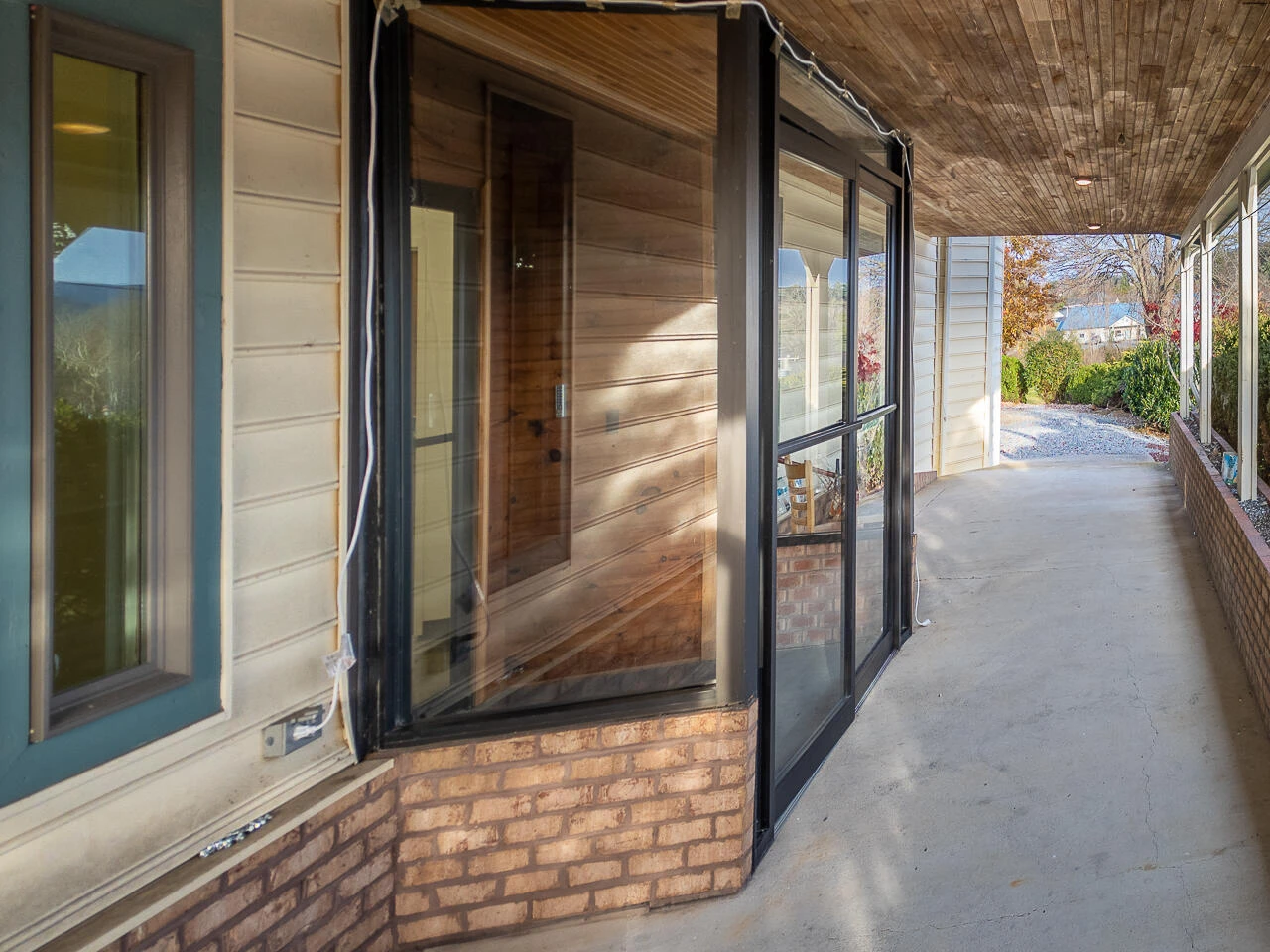 45 NE Castle Court - Photo 10