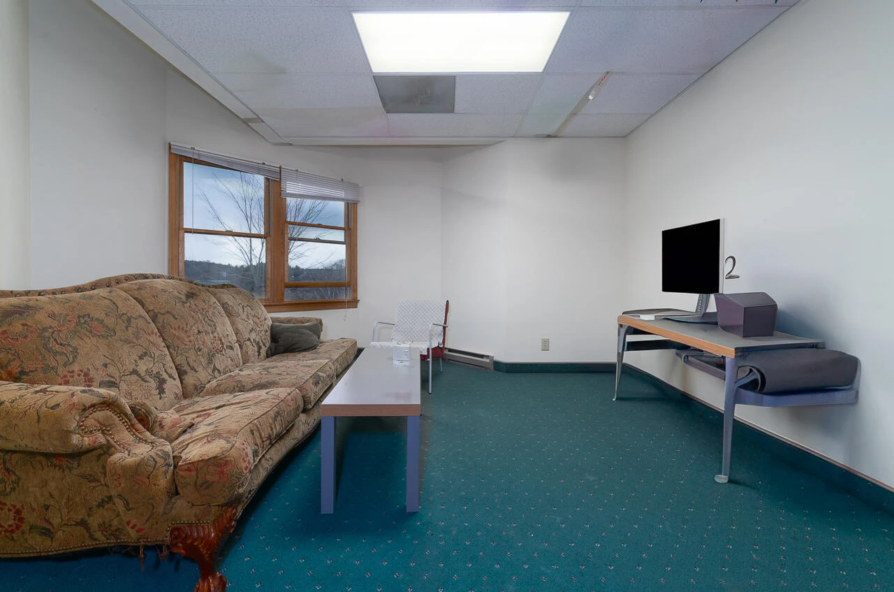 45 NE Castle Court - Photo 13