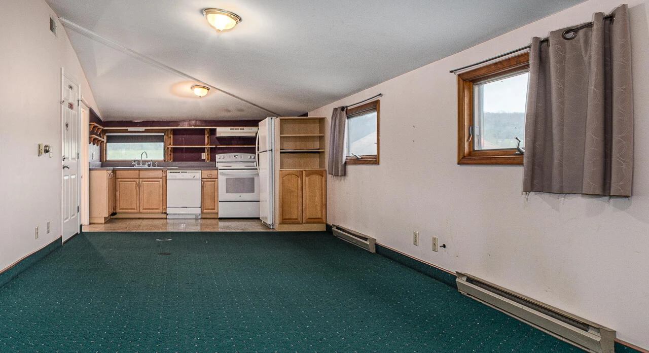 45 NE Castle Court - Photo 29