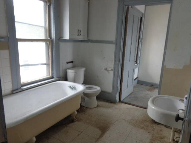 211 E Beech St - Photo 14