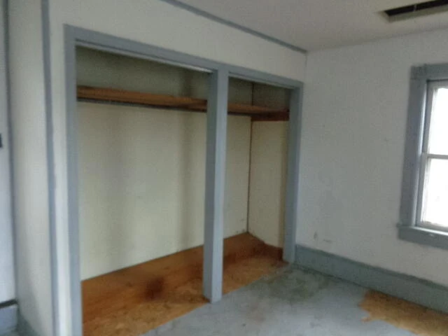 211 E Beech St - Photo 16