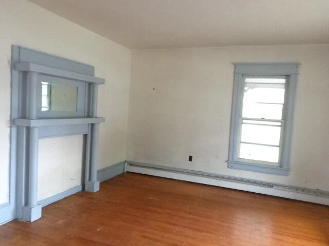 211 E Beech St - Photo 6