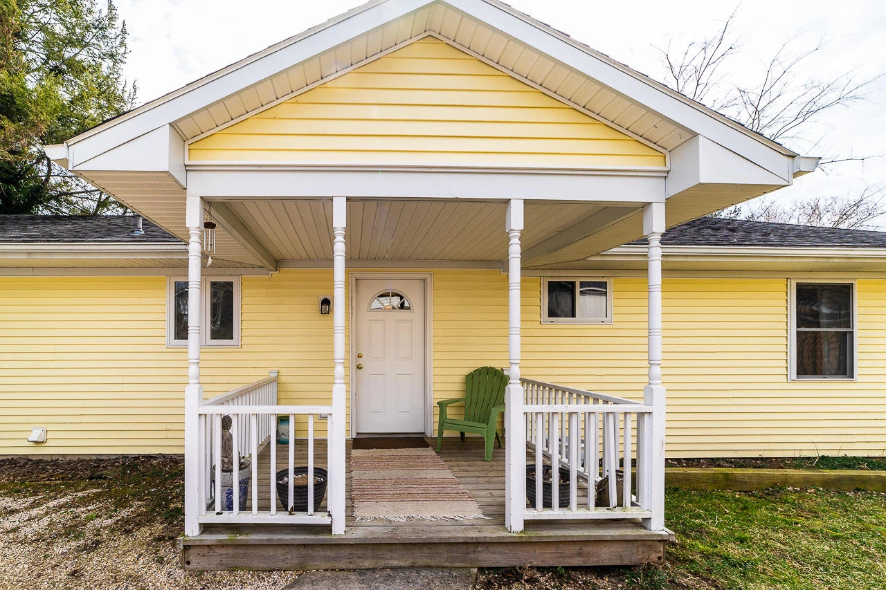 101 Willow Ln