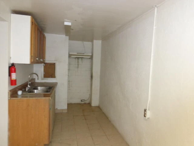 213 E 35th St - Photo 17