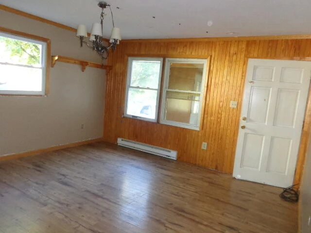 213 E 35th St - Photo 5
