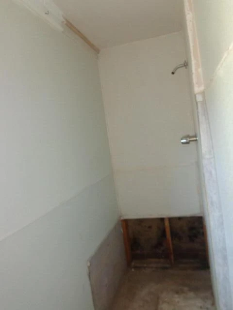 213 E 35th St - Photo 4
