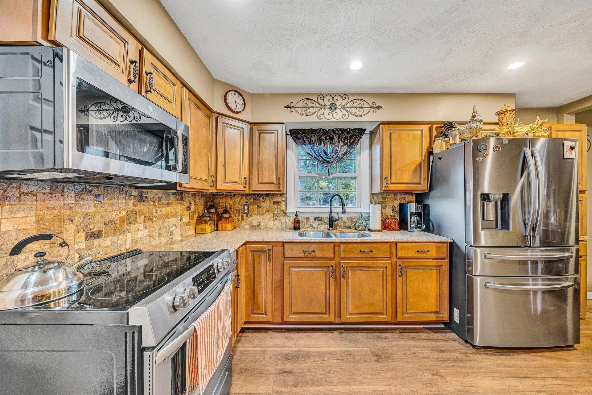 248 Ridgeway Cir - Photo 17