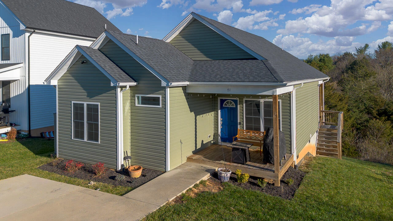 71 Triple Crown Dr - Photo 2
