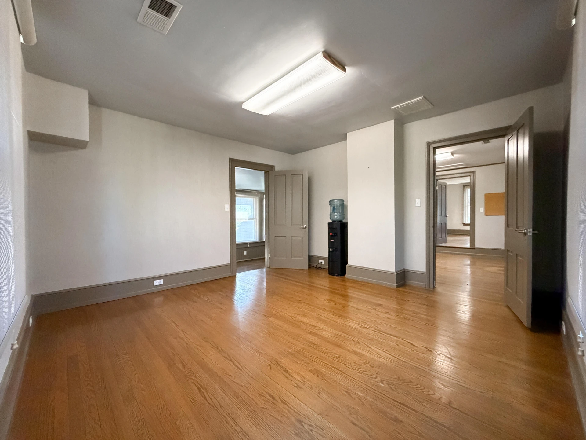 210 E Washington St - Photo 30