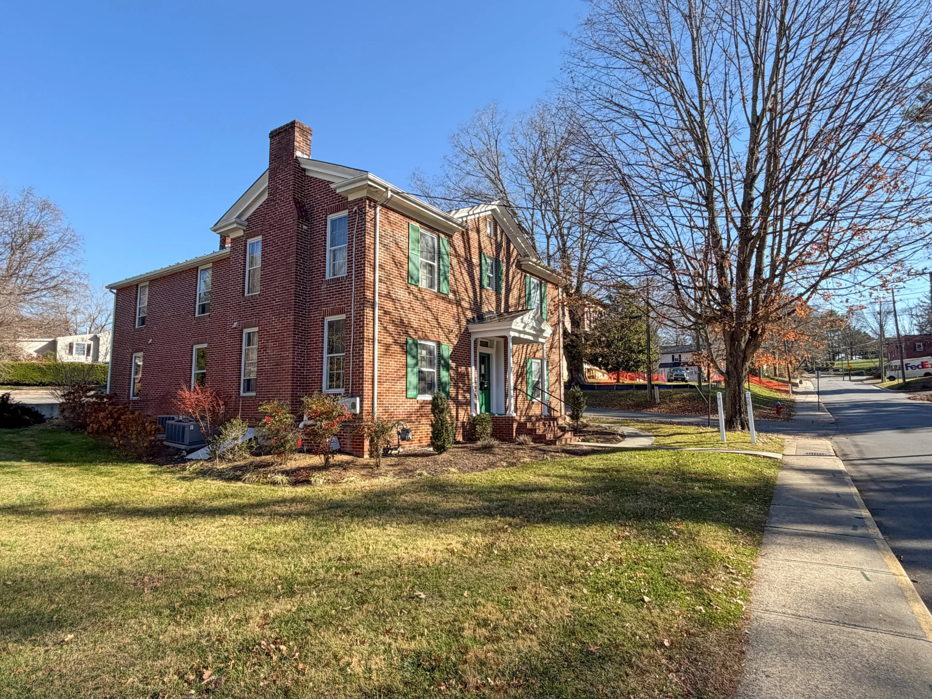 210 E Washington St - Photo 32
