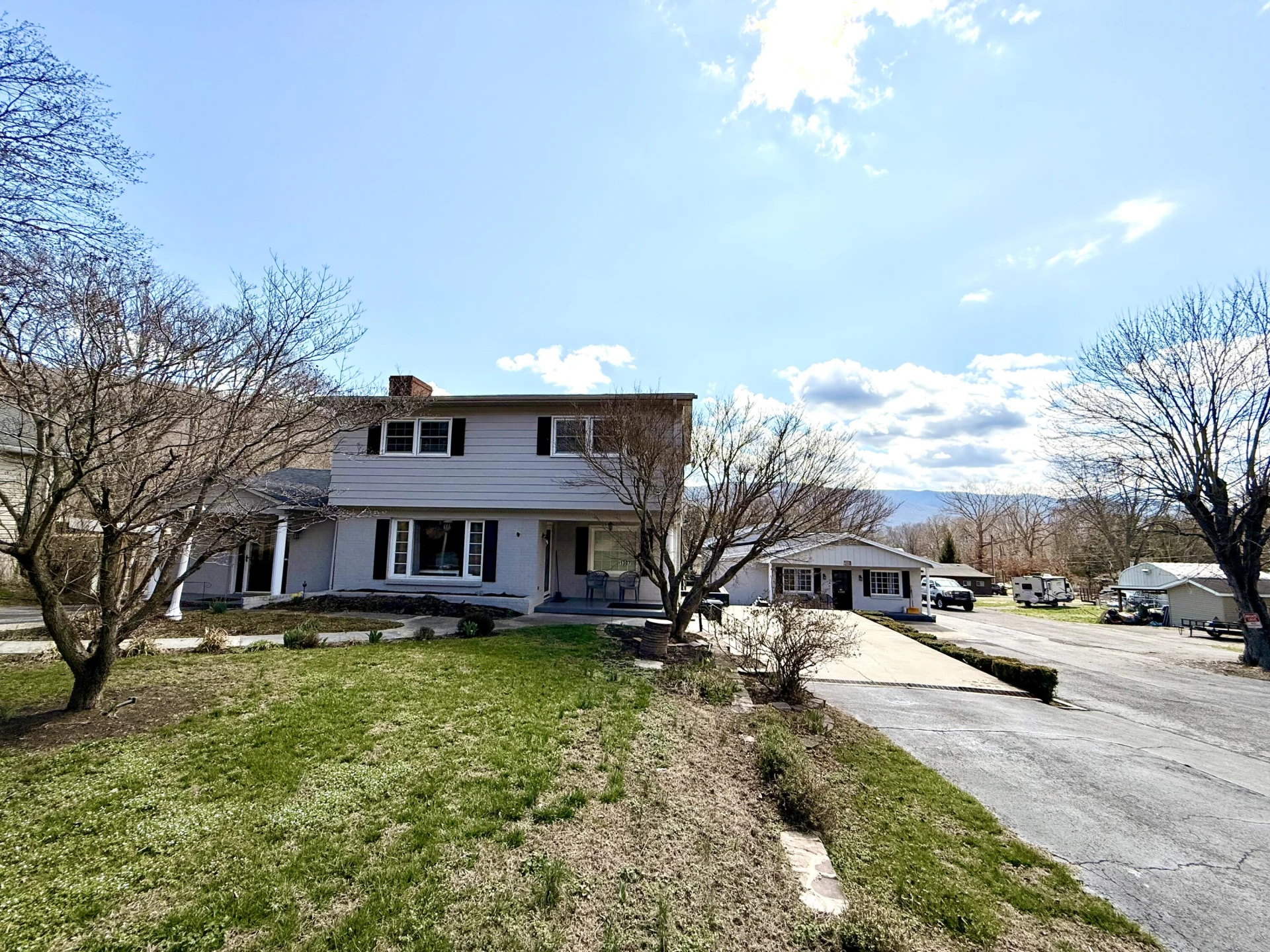 1307 E Dolly Ann Dr - Photo 2