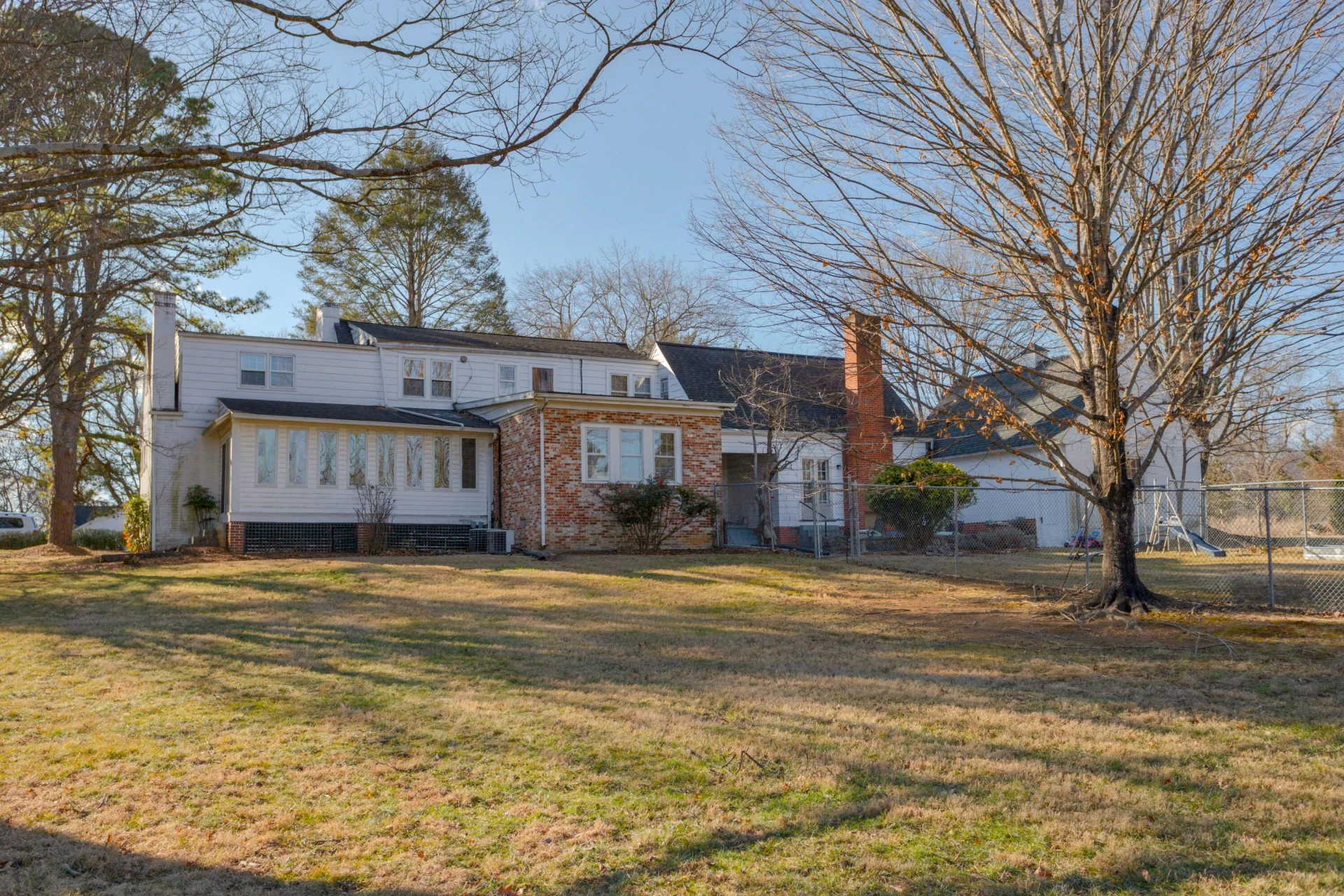 203 Johnstone St - Photo 4