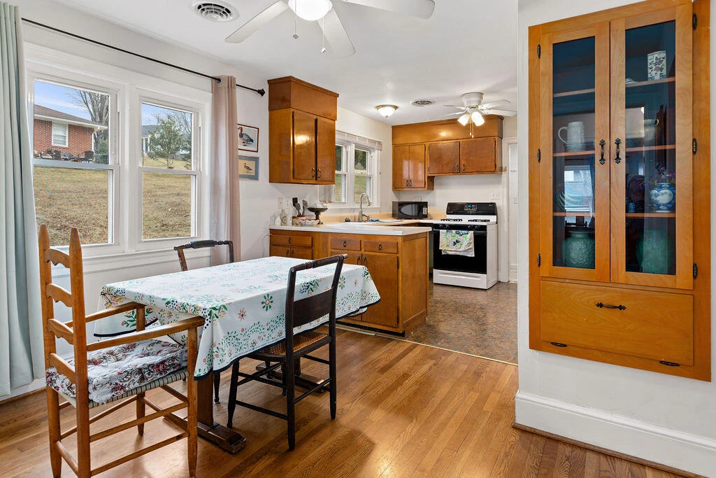 13 Country Club Rd - Photo 10