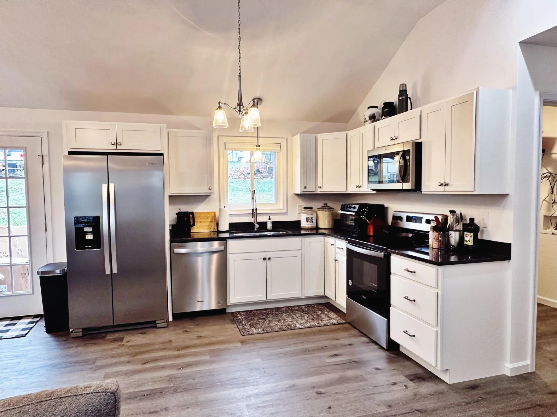 1744 Cedar Ave - Photo 11