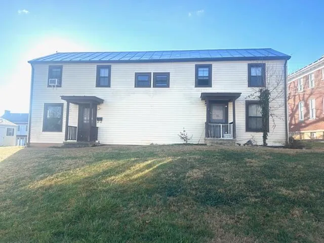 220 S Main St
