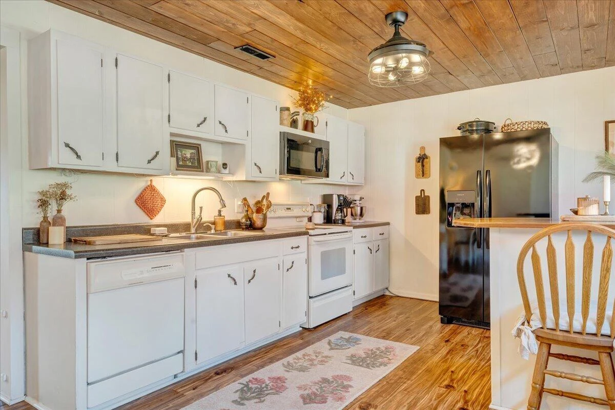 1006 Little Catawba Creek Rd - Photo 15