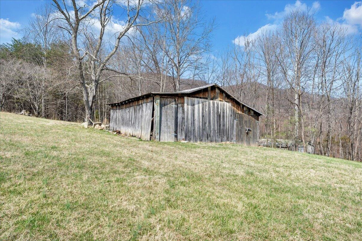 1006 Little Catawba Creek Rd - Photo 34