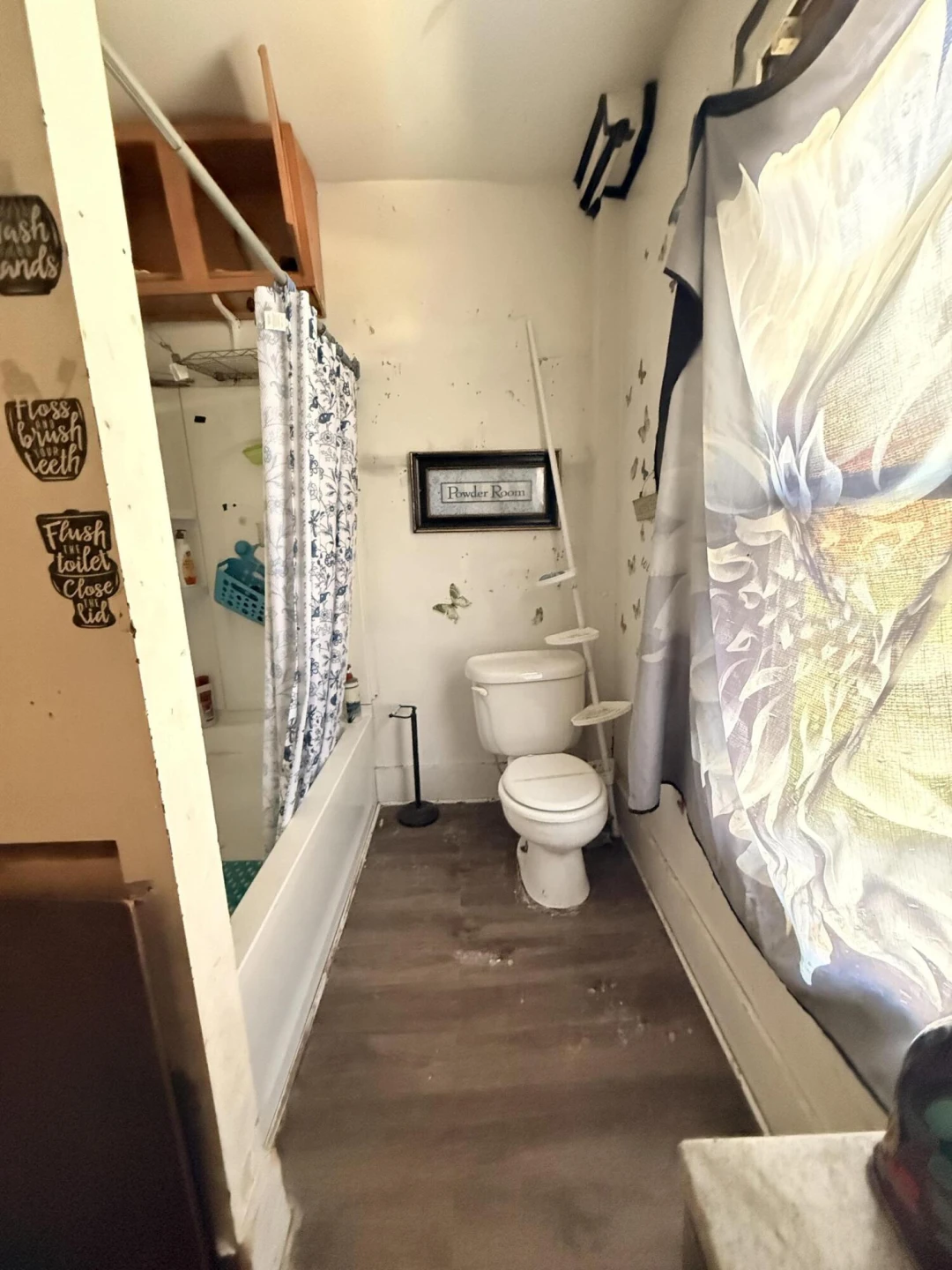 561 Roxbury St - Photo 10