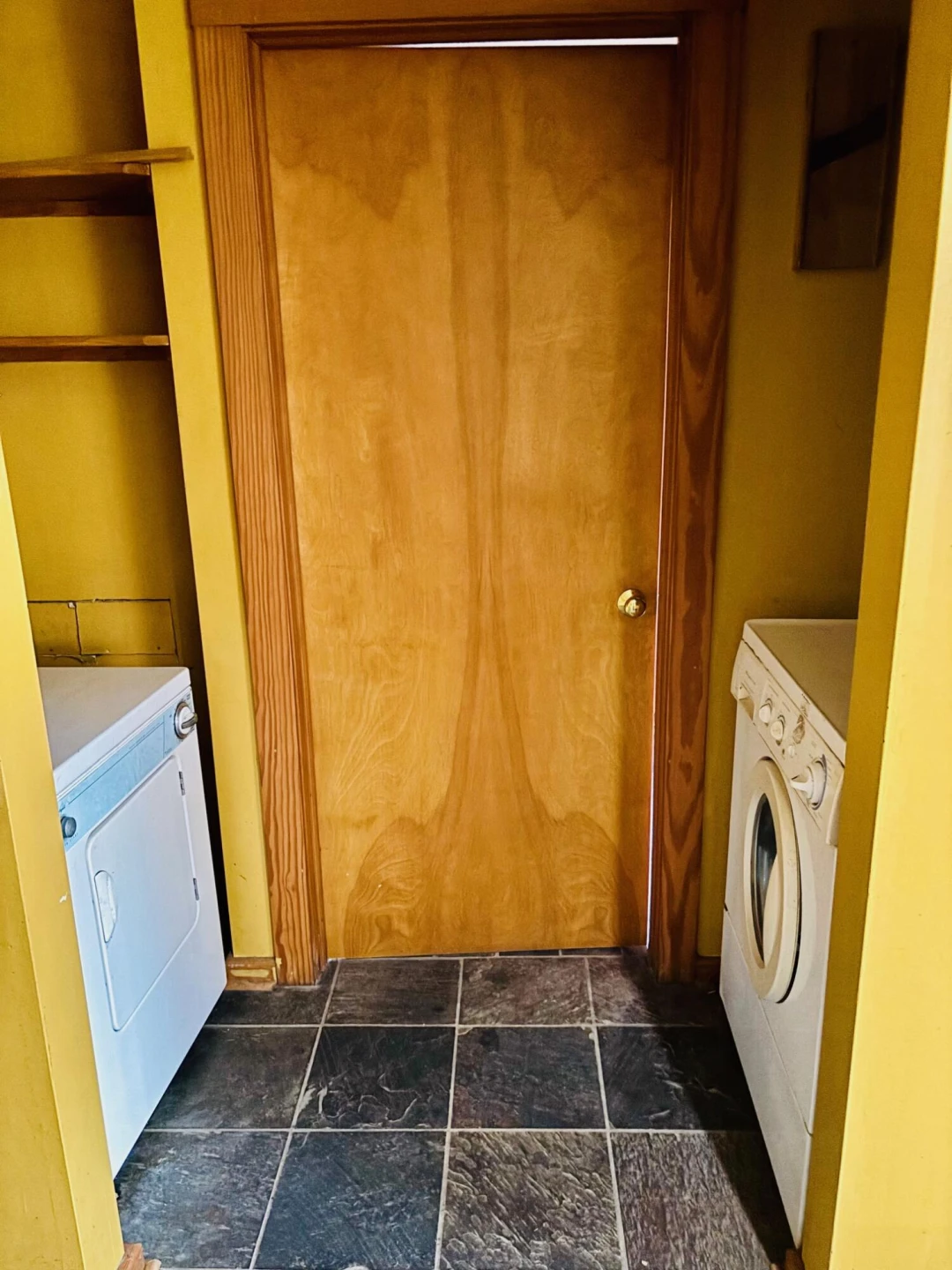 448 HOLLOW Ln - Photo 17