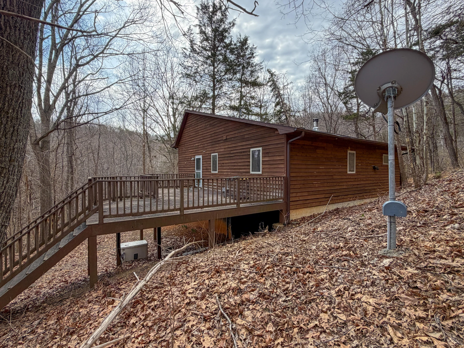 448 HOLLOW Ln - Photo 2