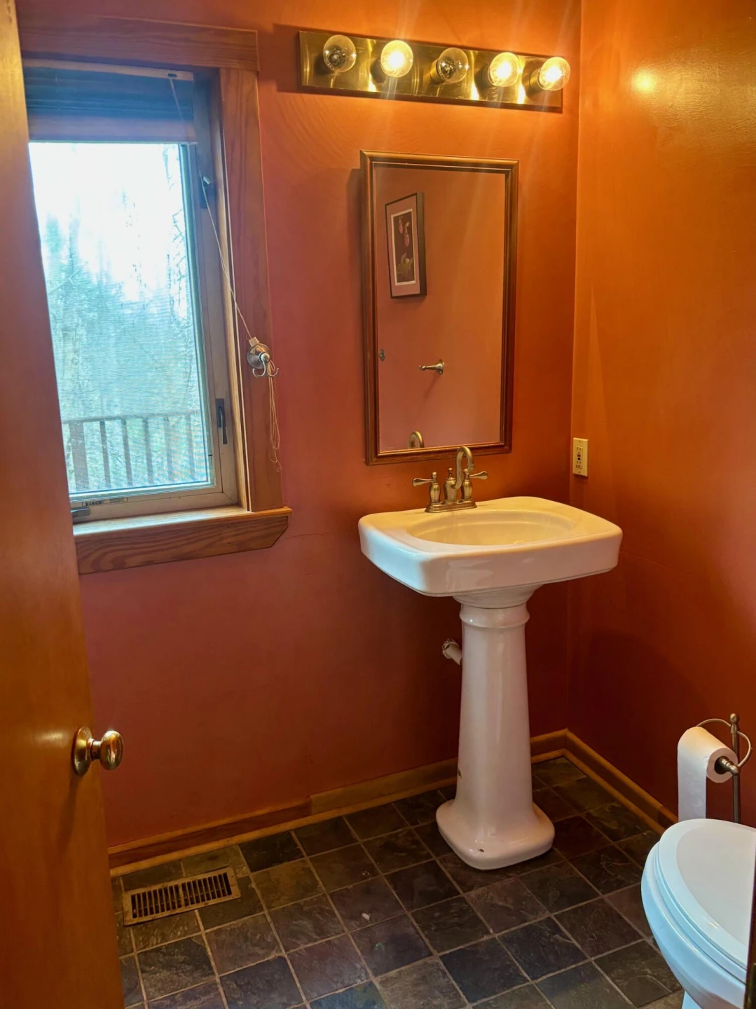 448 HOLLOW Ln - Photo 21