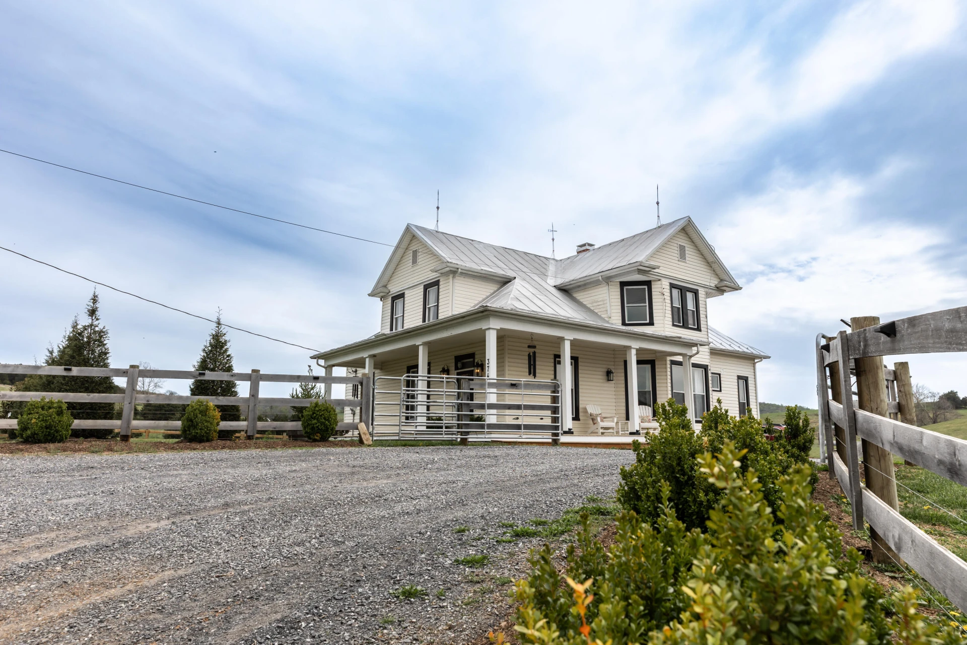 374 Finley Rd - Photo 8