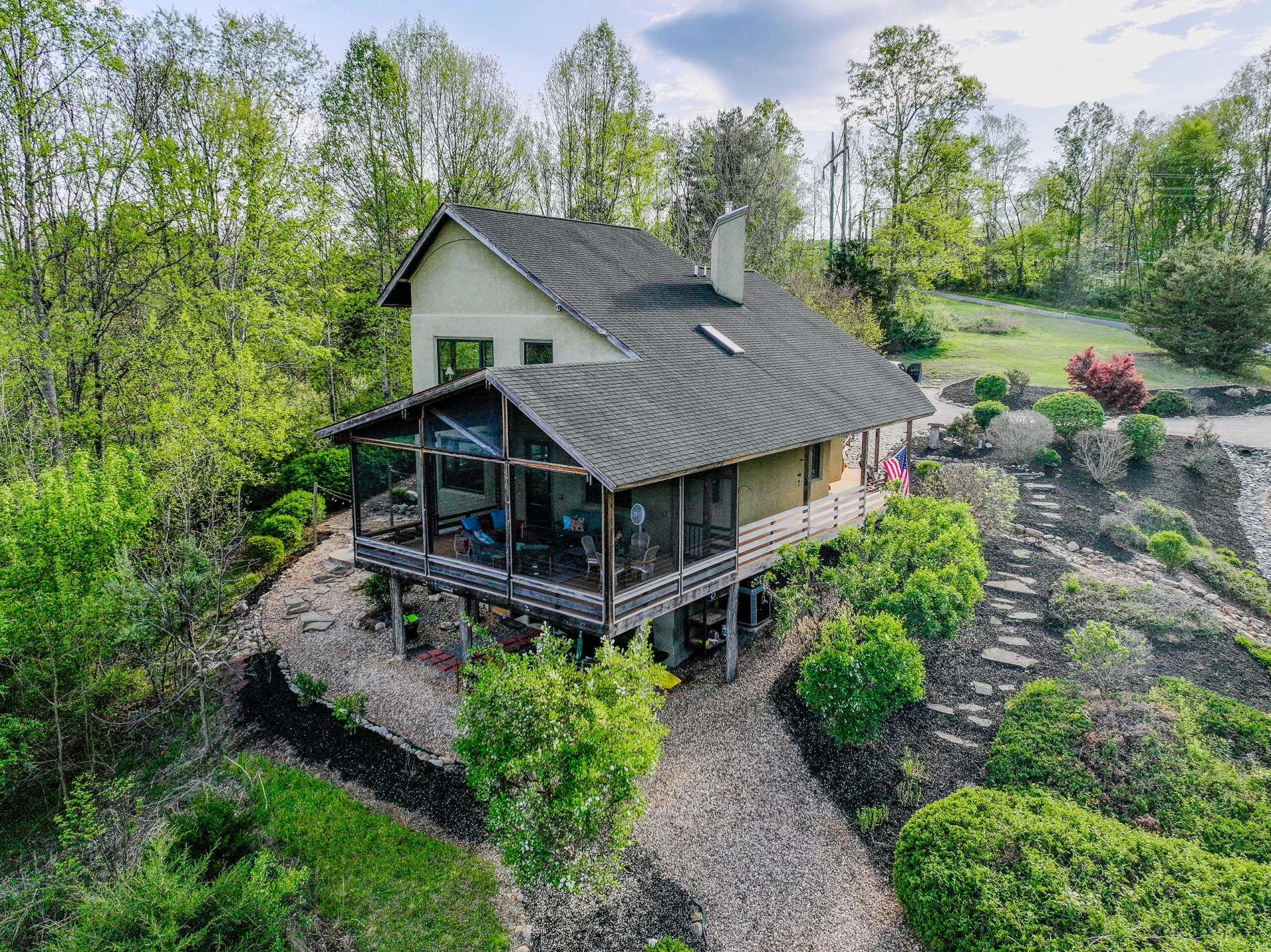 40 Monte Carlo Ln