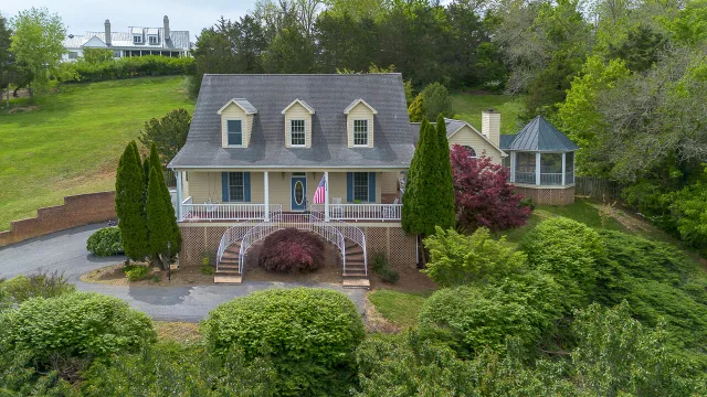 9 Hamilton Dr