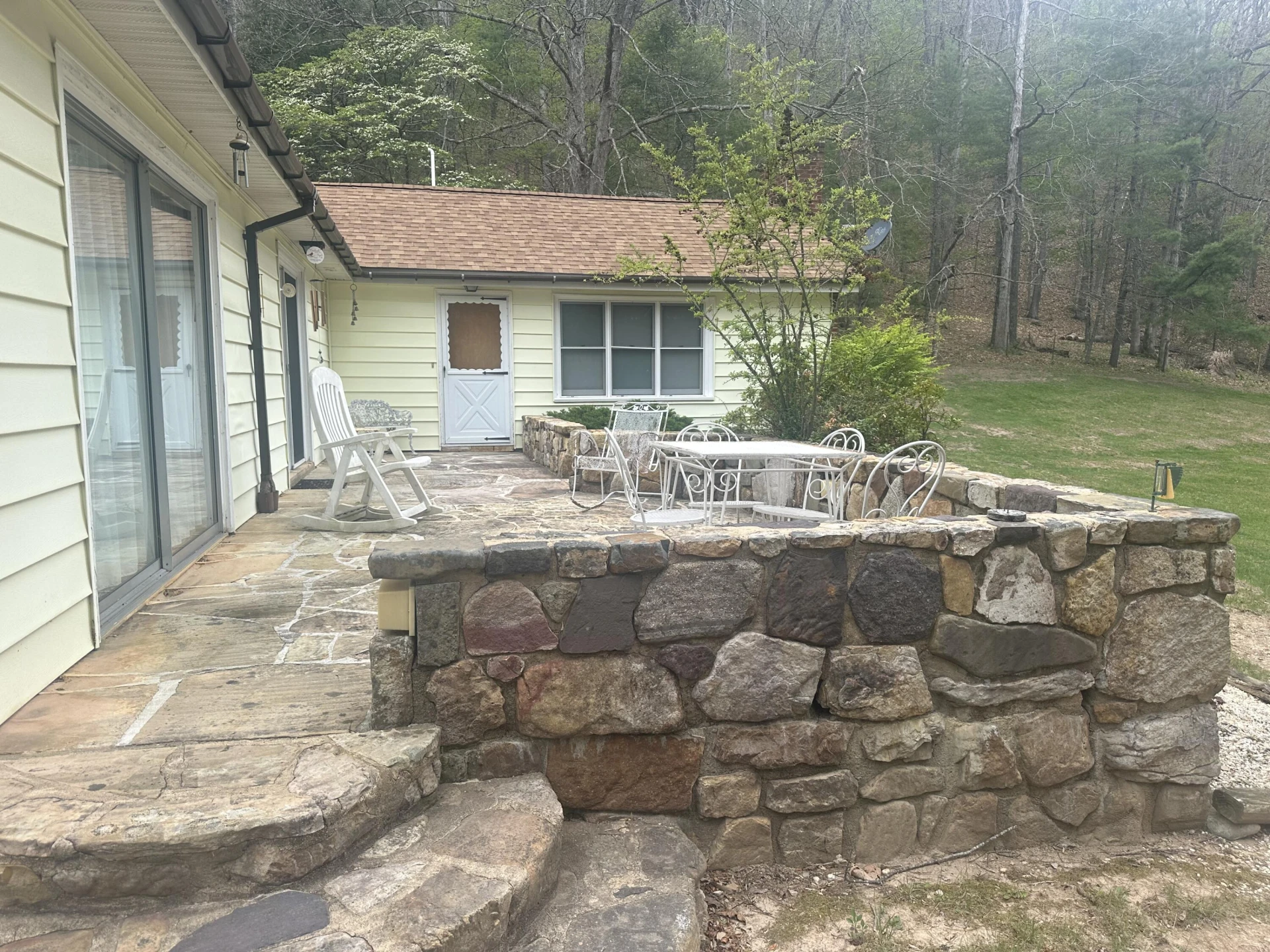204 Boone Rd - Photo 5