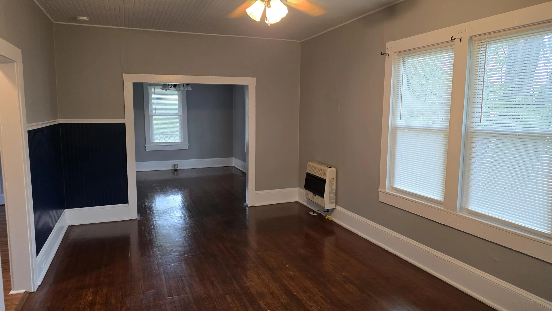 532 N Beverly Ave - Photo 3
