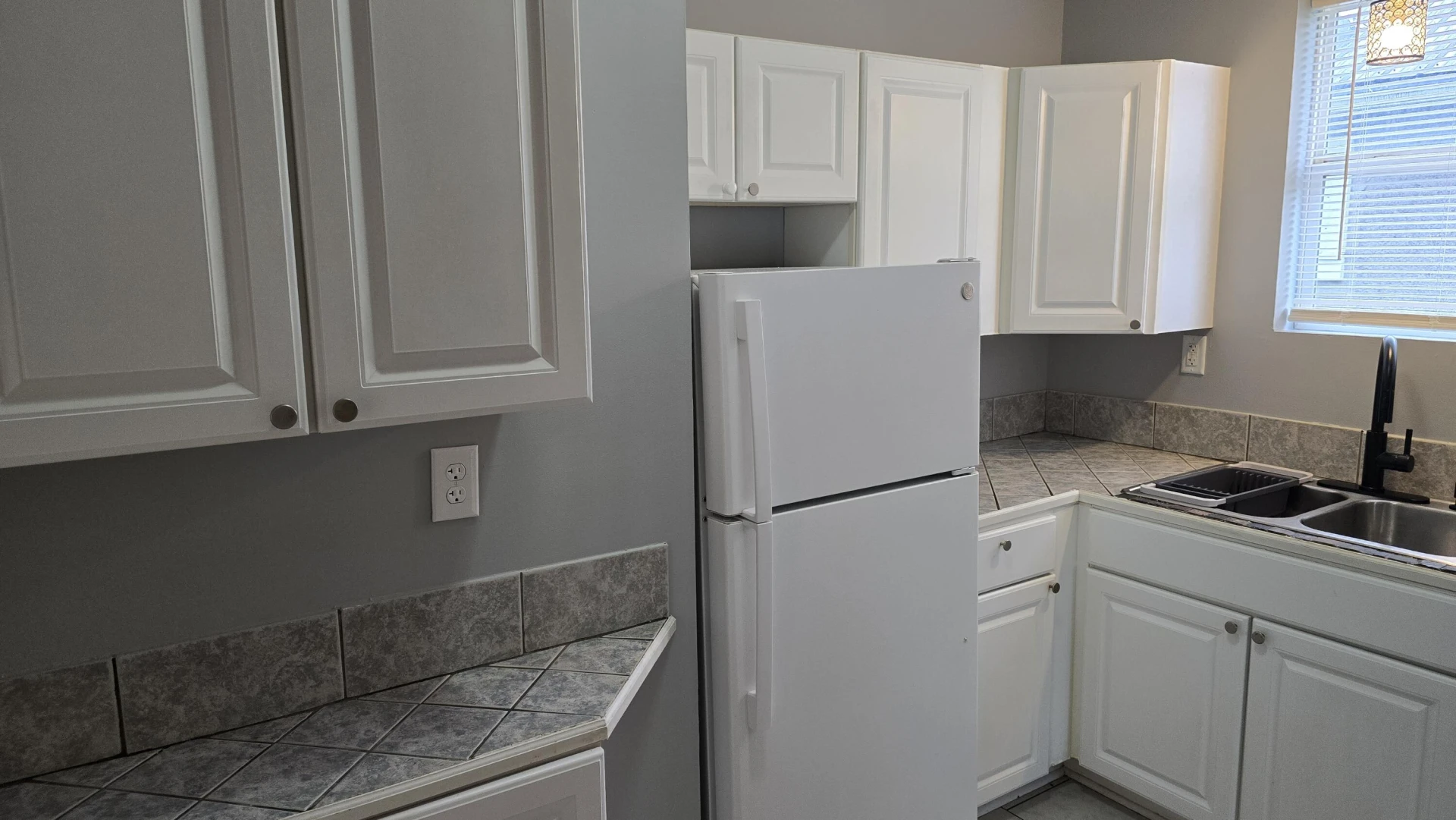 532 N Beverly Ave - Photo 6