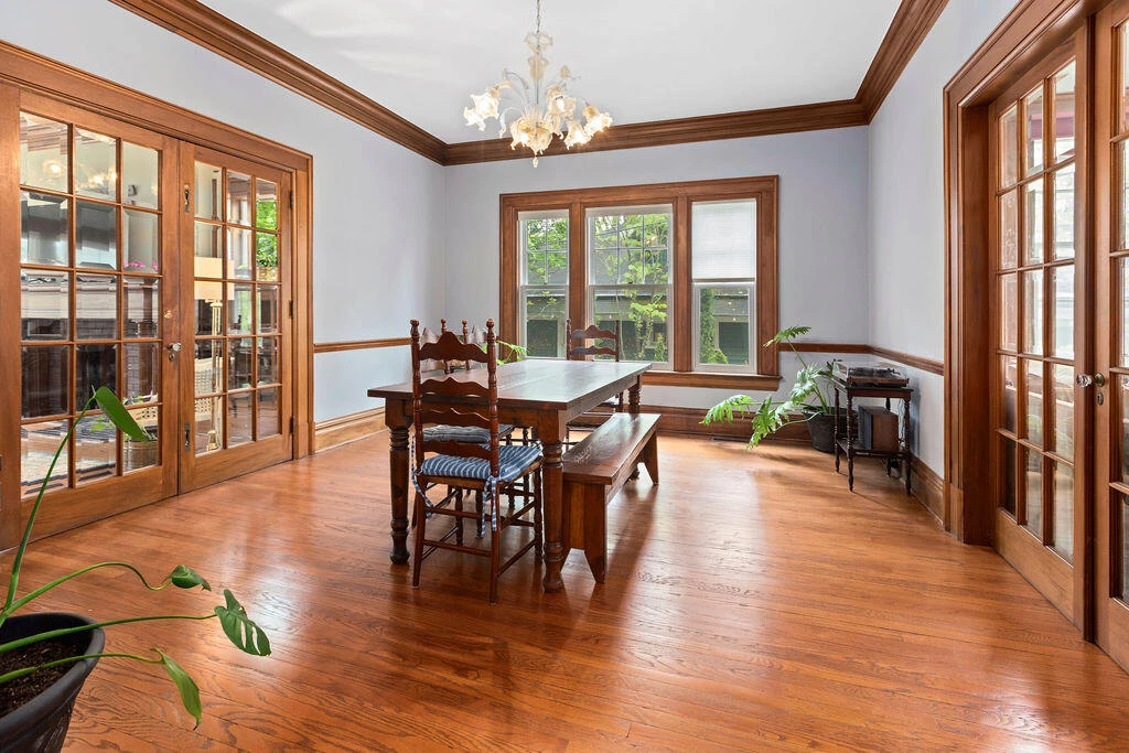 505 JACKSON Ave - Photo 12