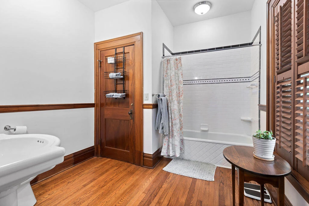 505 JACKSON Ave - Photo 23