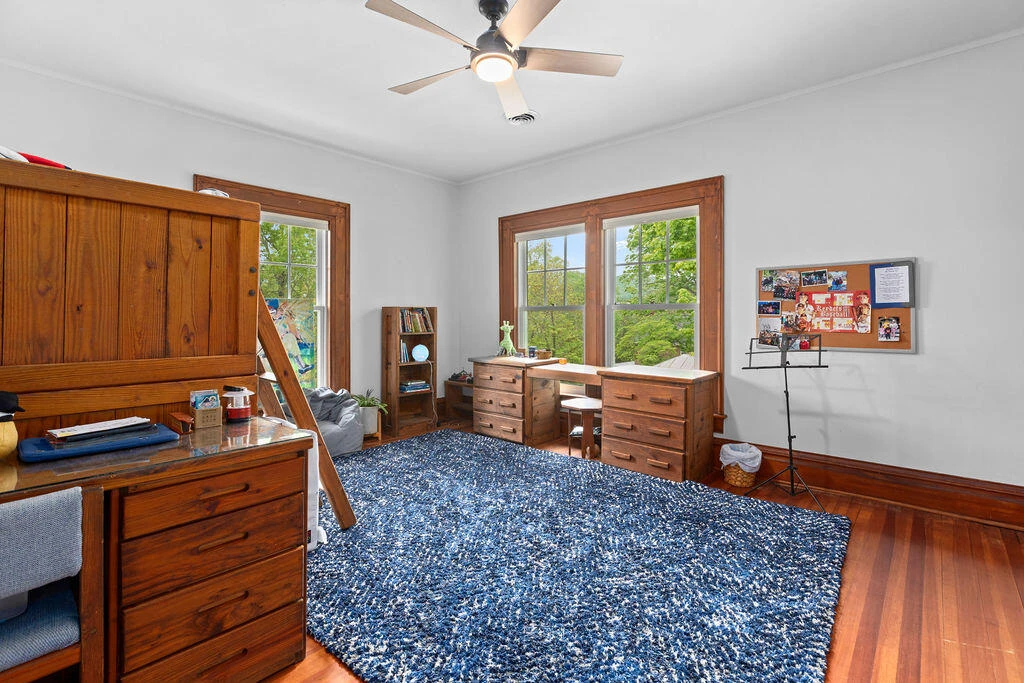 505 JACKSON Ave - Photo 26