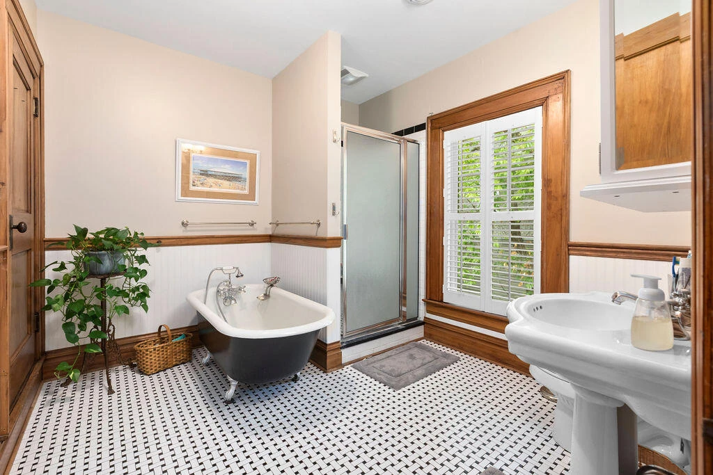 505 JACKSON Ave - Photo 31