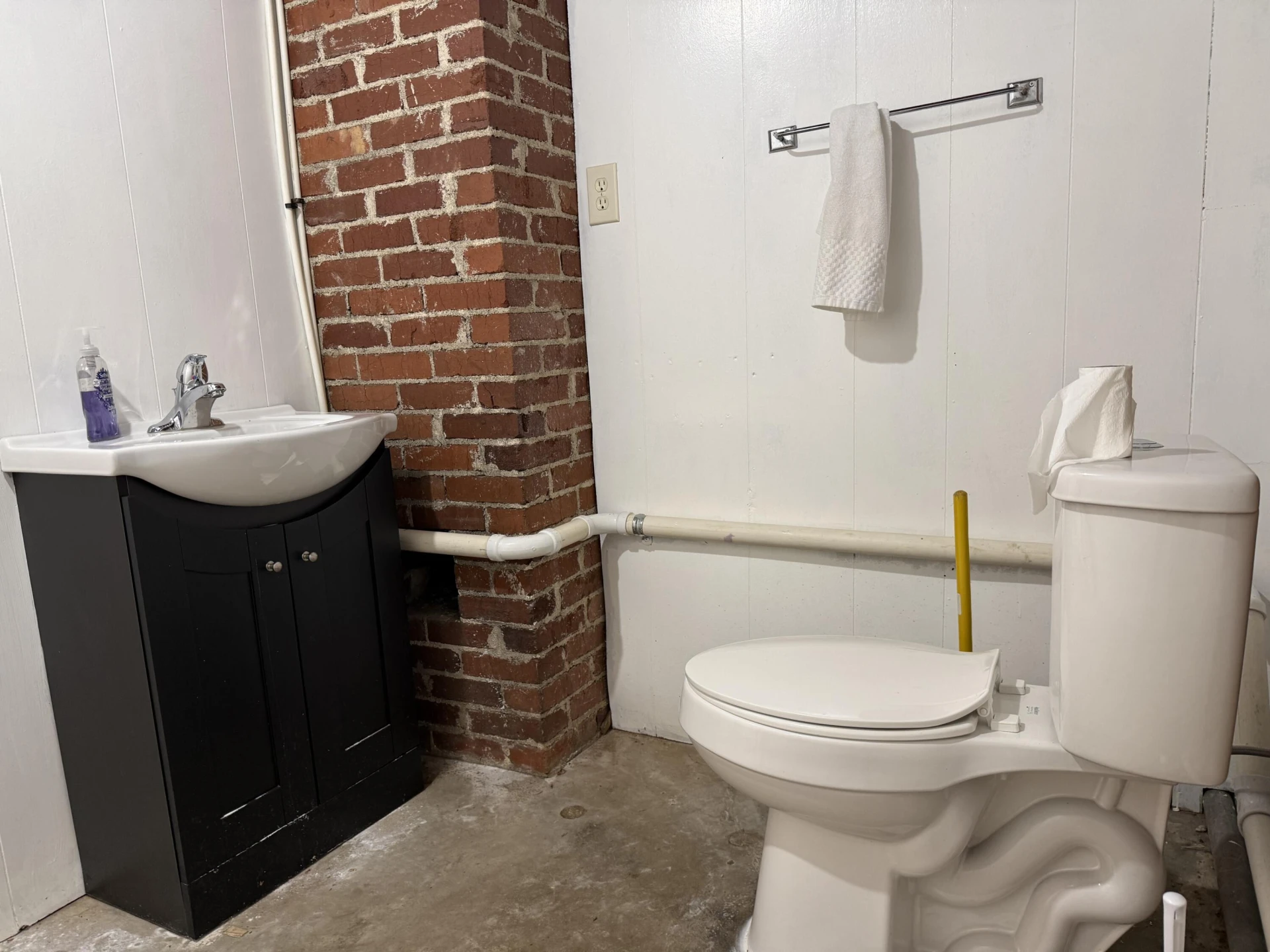 505 JACKSON Ave - Photo 32