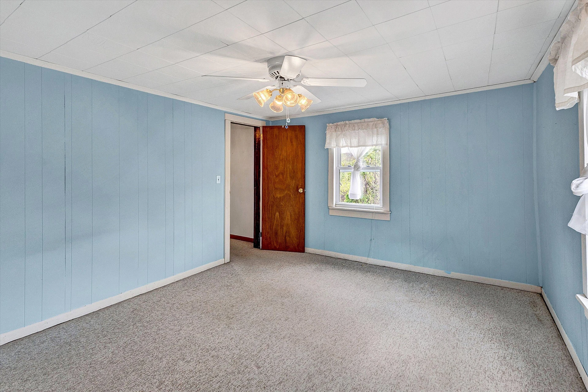 1220 Railroad Ave - Photo 19