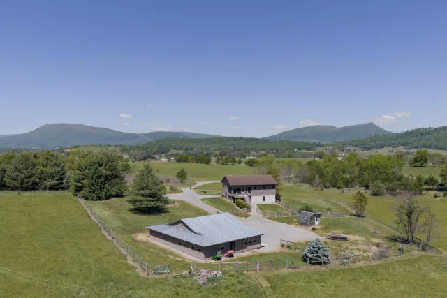 181 Windy Mile Ln, Rockbridge Baths, VA, 24473