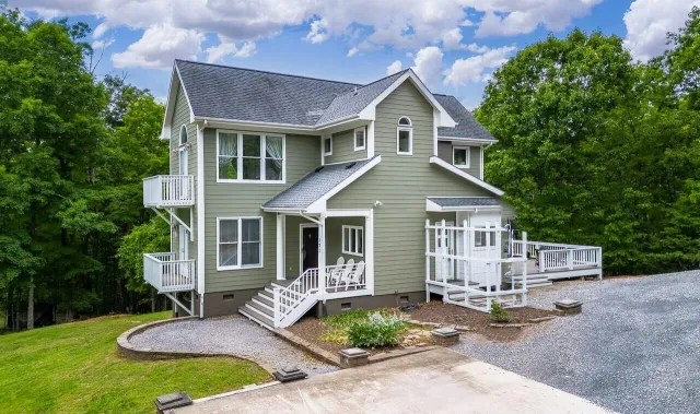 171 Little House Ln
