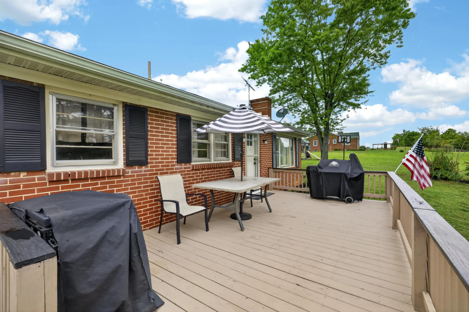 7827 N Lee Highway - Photo 4
