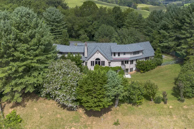 150 Forest Hill View, Lexington, VA, 24450
