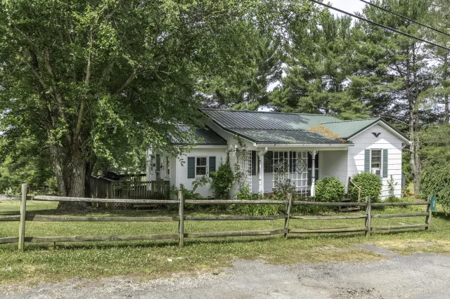 22 Conifer Ln, Lexington, VA, 24450