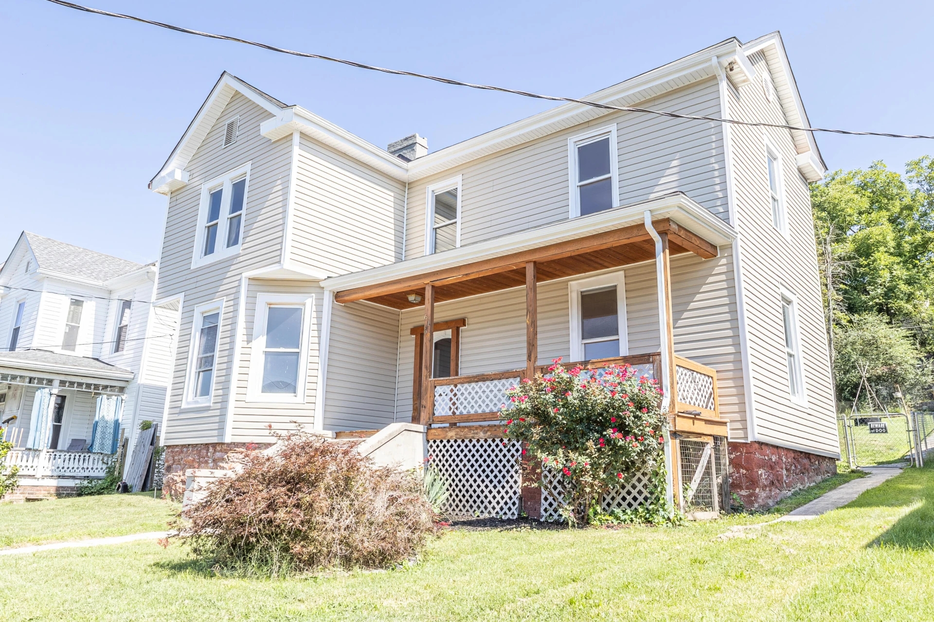 616 Pine St - Photo 3