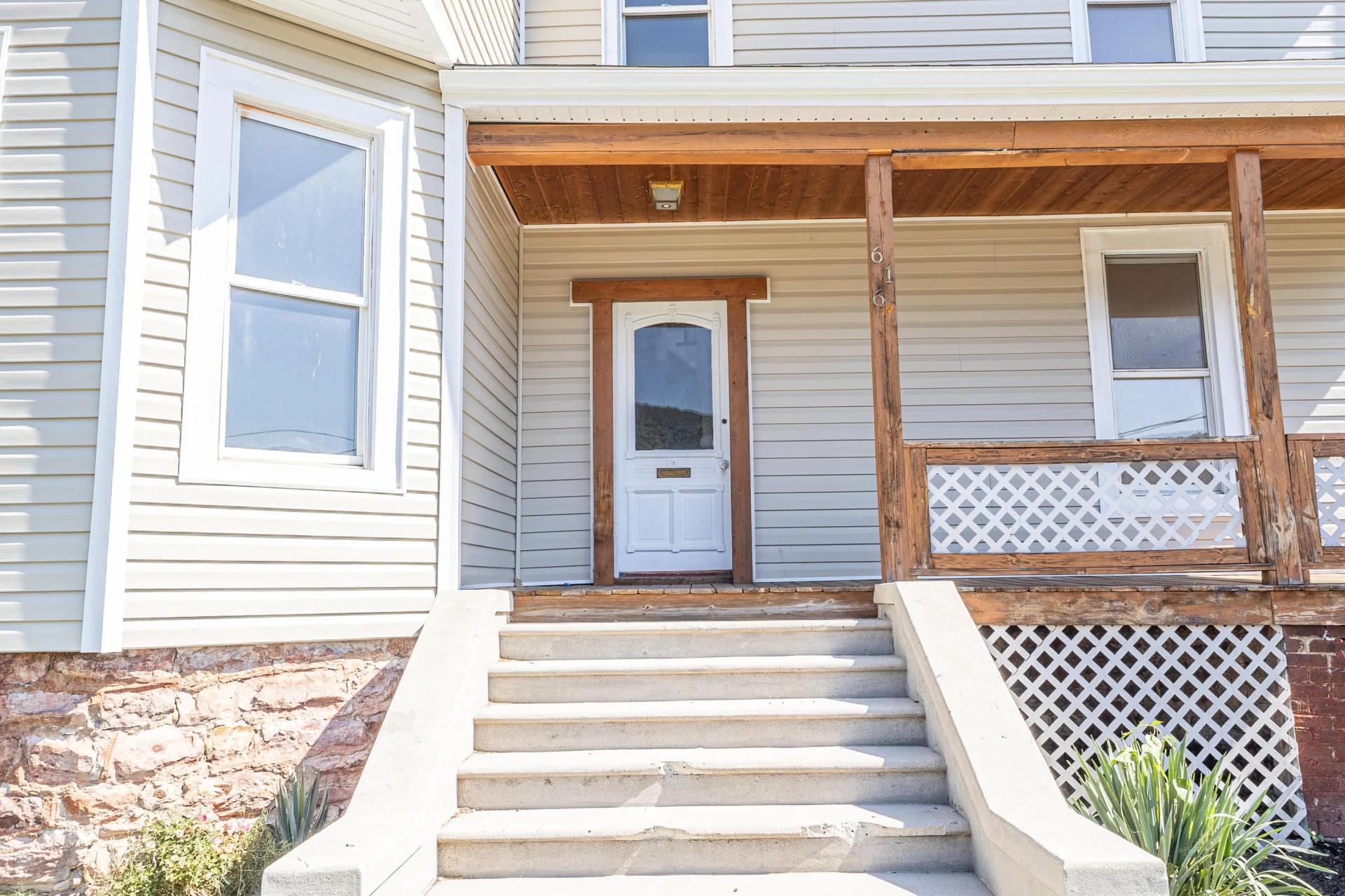 616 Pine St - Photo 5