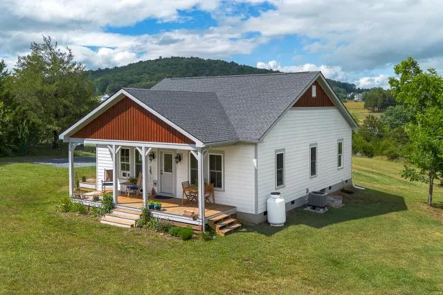 25 Asher Mountain Trl, Fairfield, VA, 24435