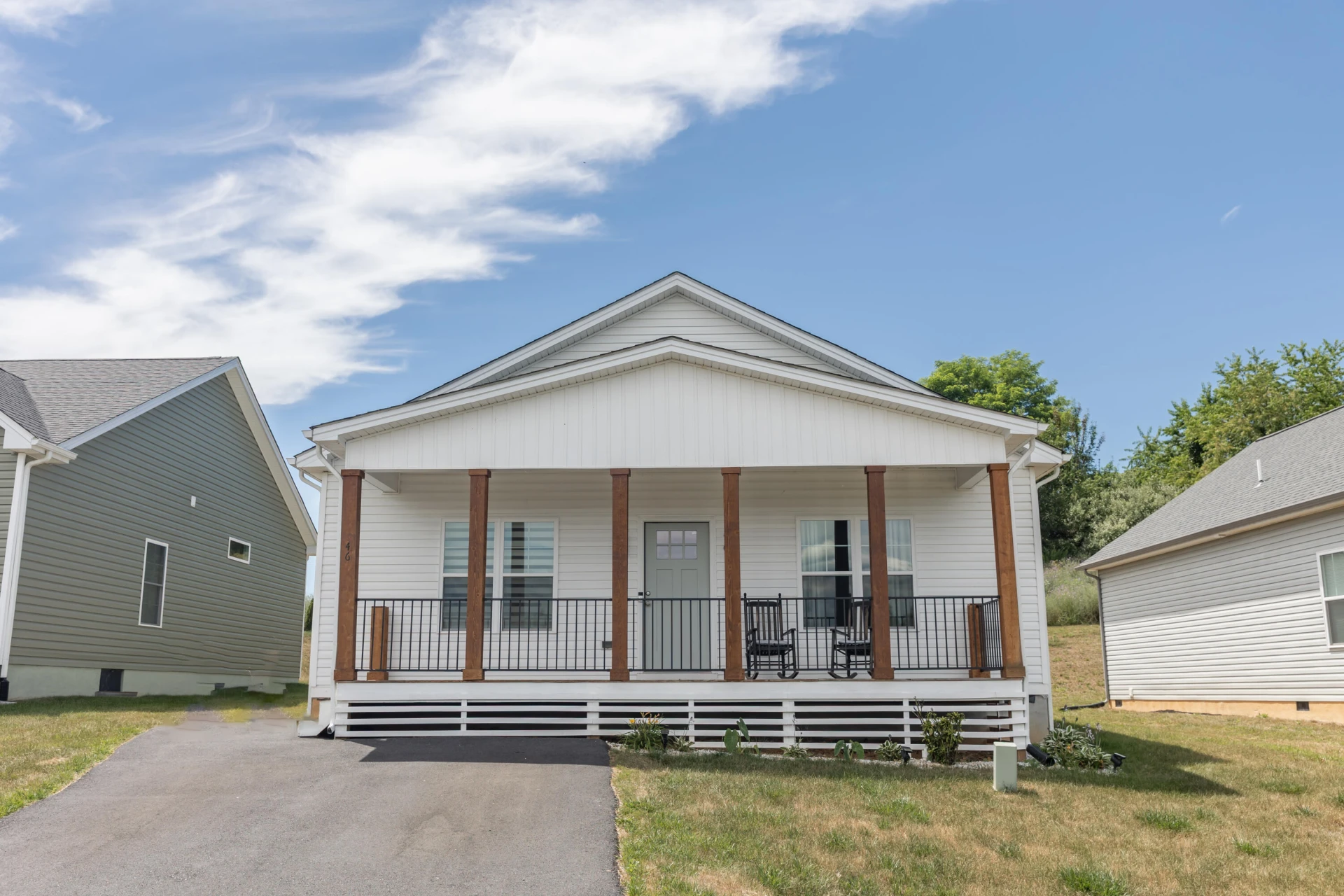 46 Triple Crown Dr