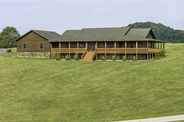 1995 Borden Grant Trl, Fairfield, VA, 24435